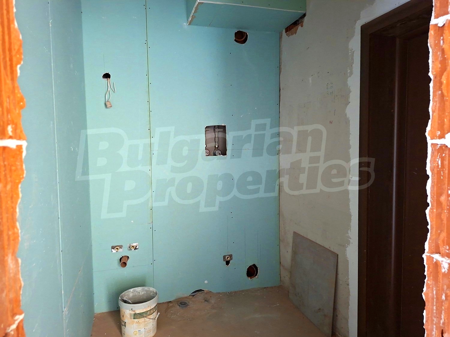 Gallery Picture 10