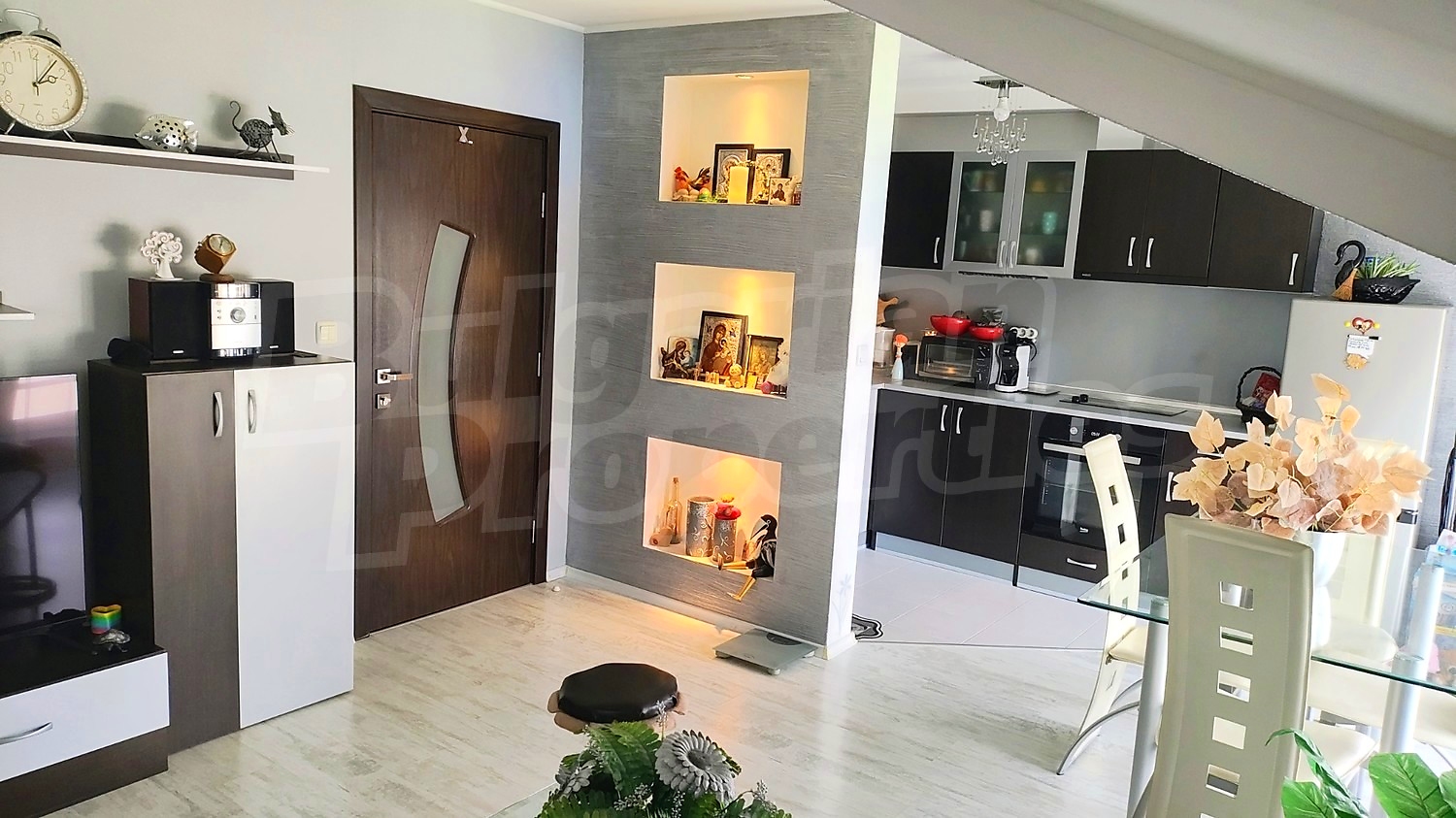 Gallery Picture 6