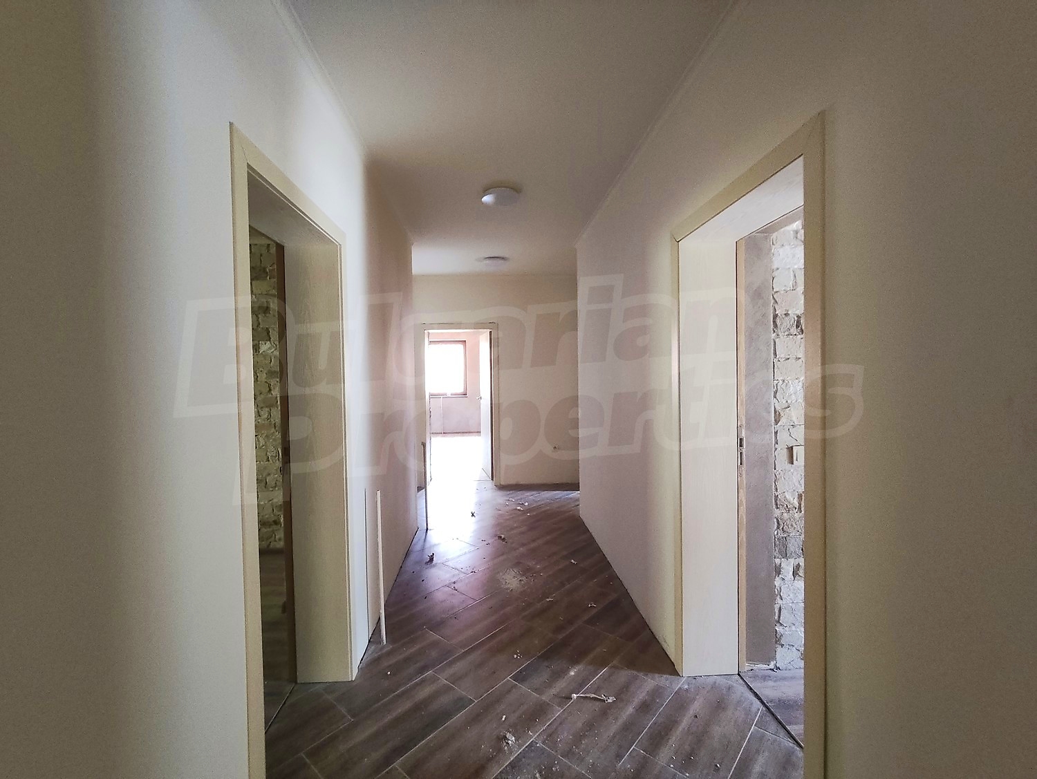 Gallery Picture 16