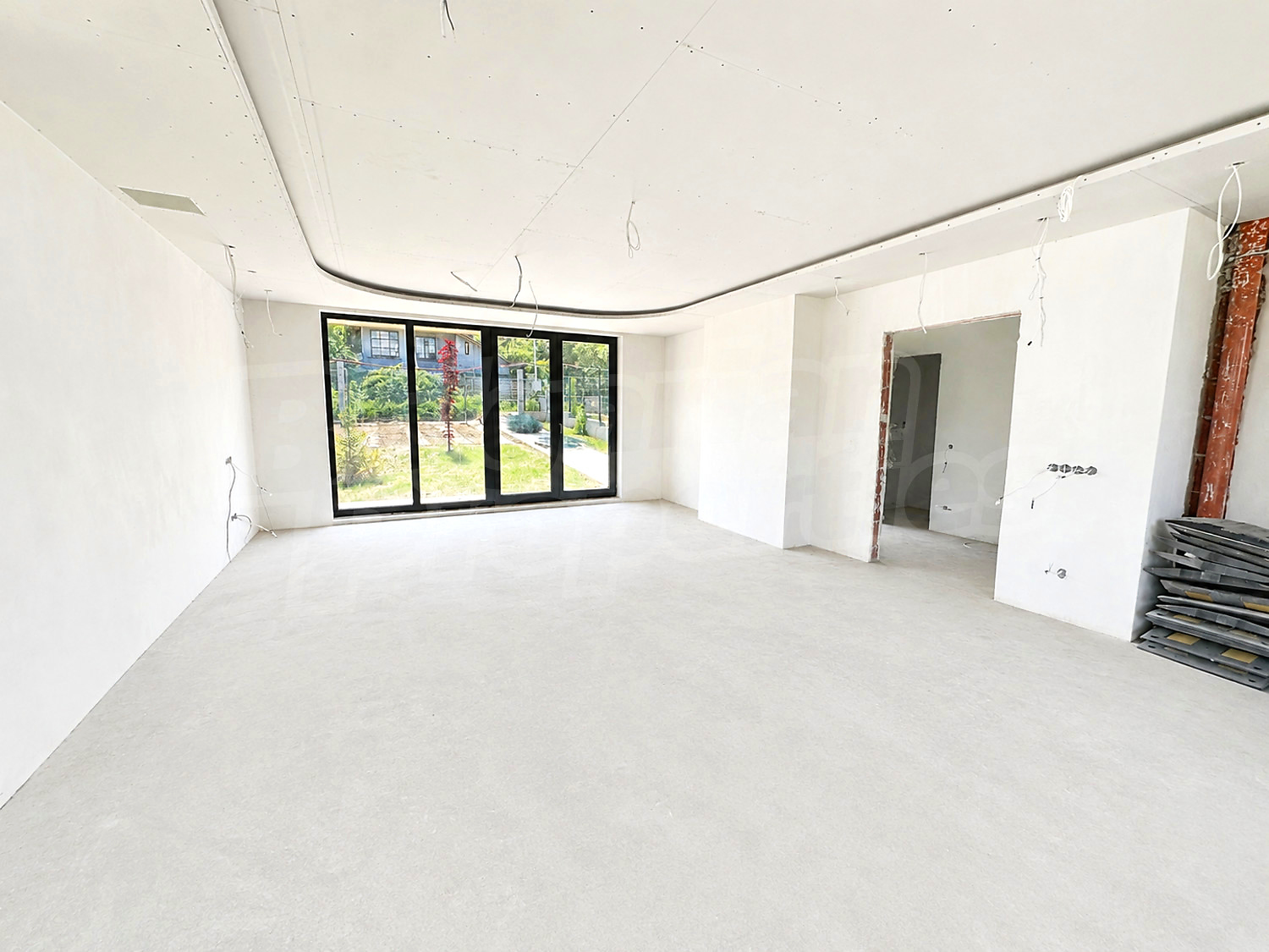 Gallery Picture 2