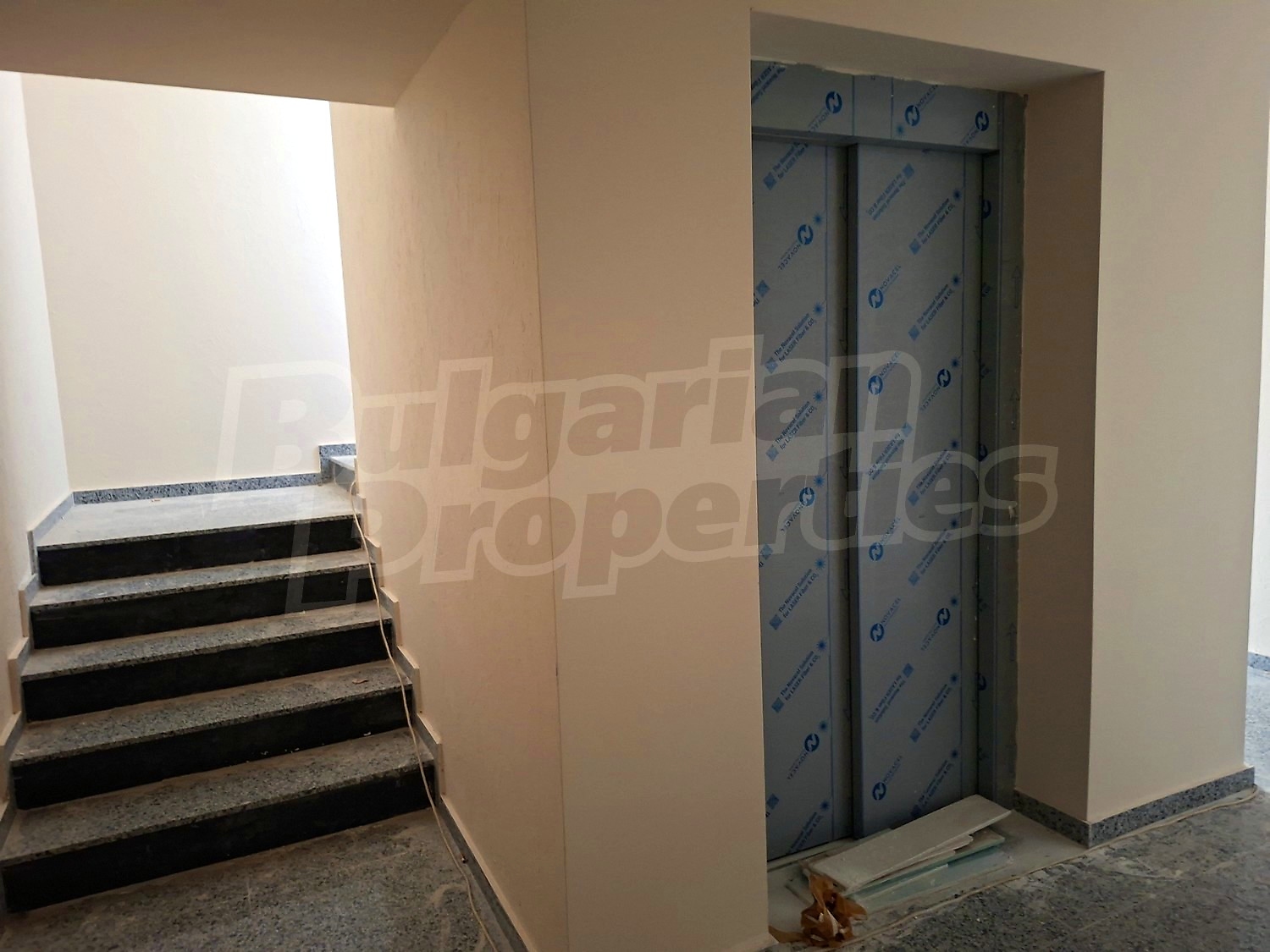 Gallery Picture 12