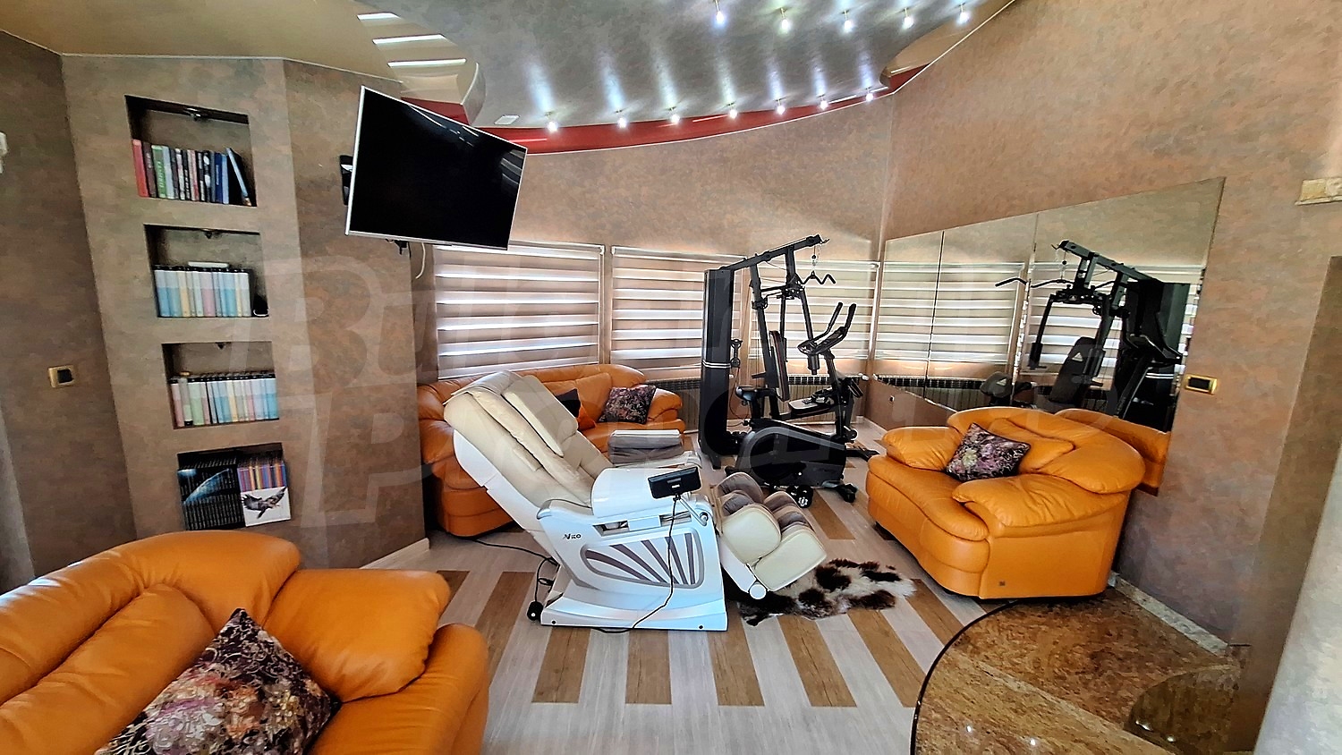 Gallery Picture 37