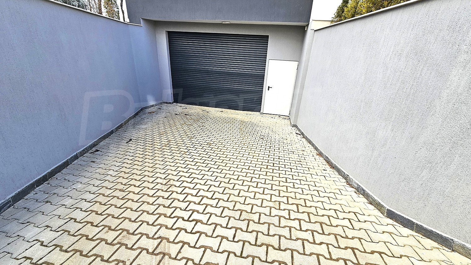 Gallery Picture 7