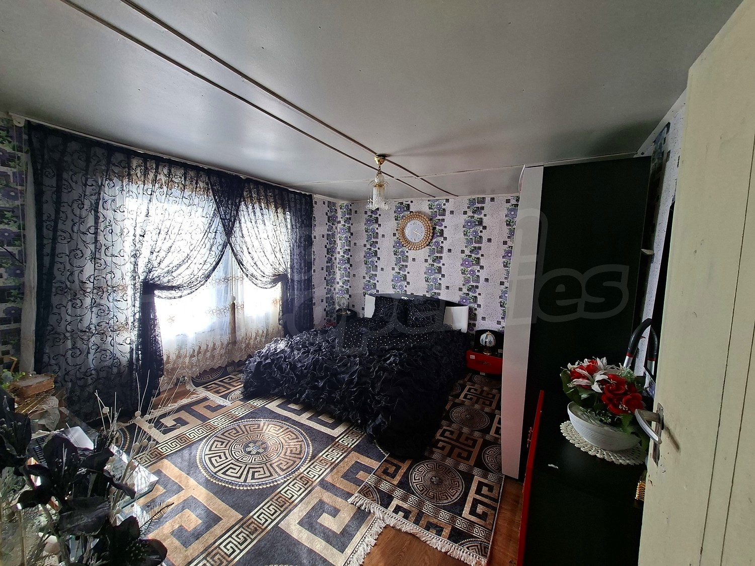 Gallery Picture 10