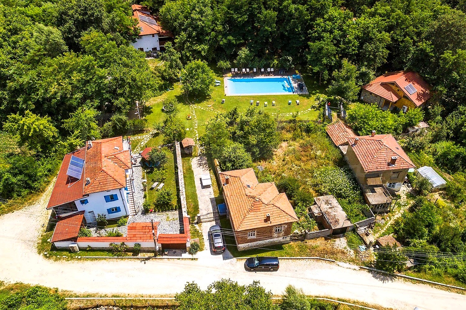 outside, garden, pool, green area
