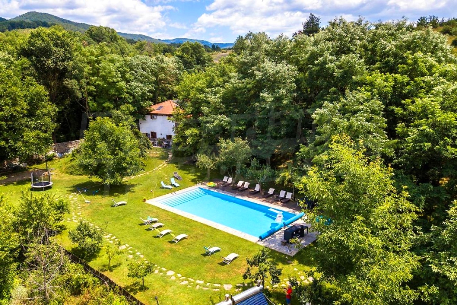 outside, pool, garden, green area, mountain