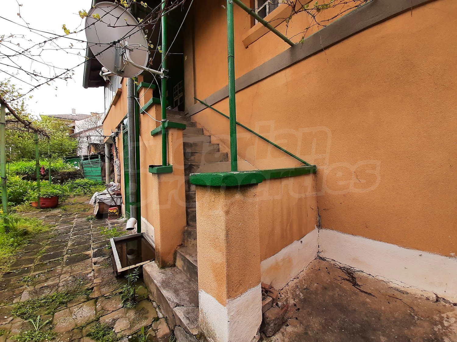 outside, facade, garden