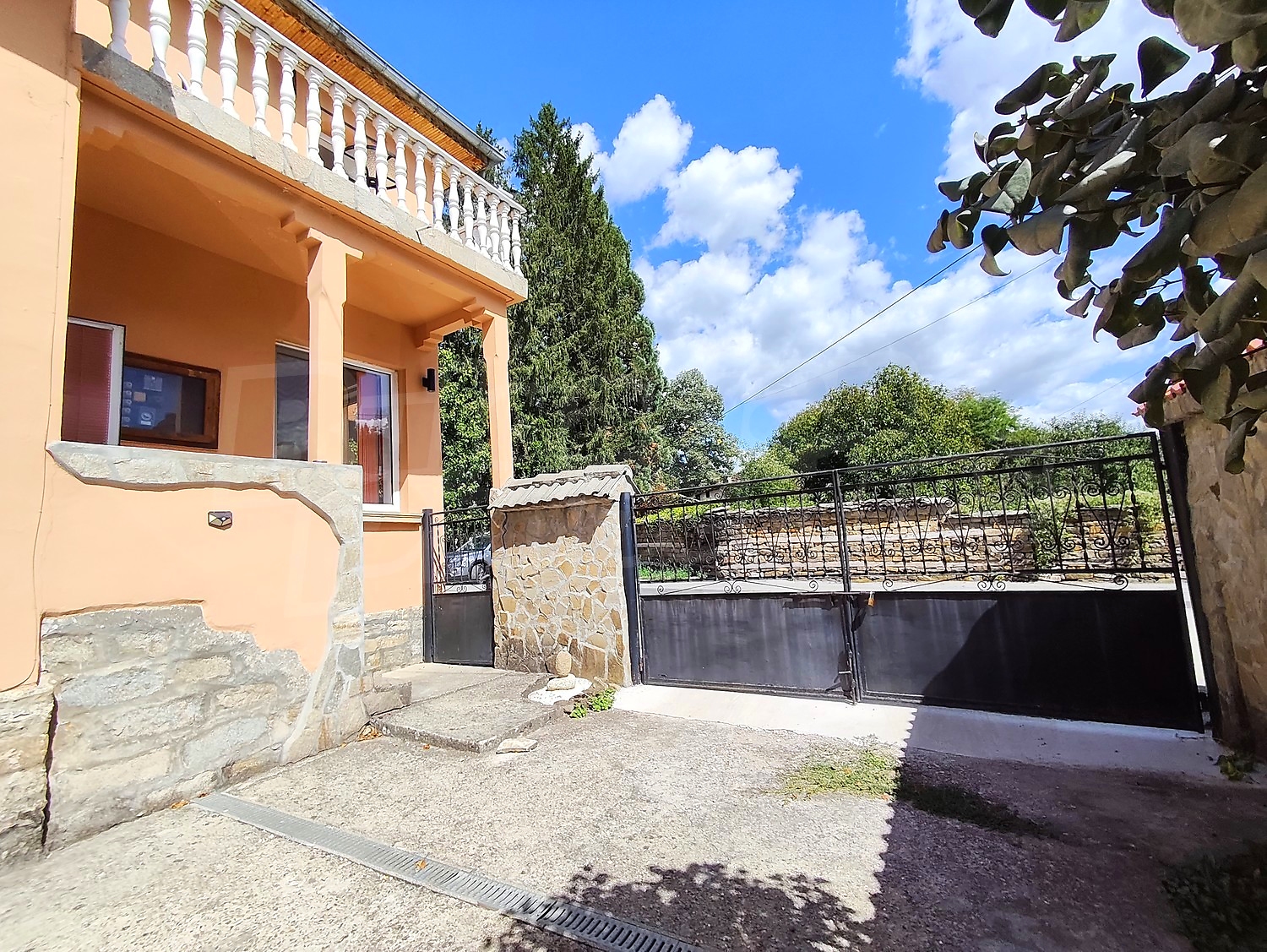 facade, garden, outside