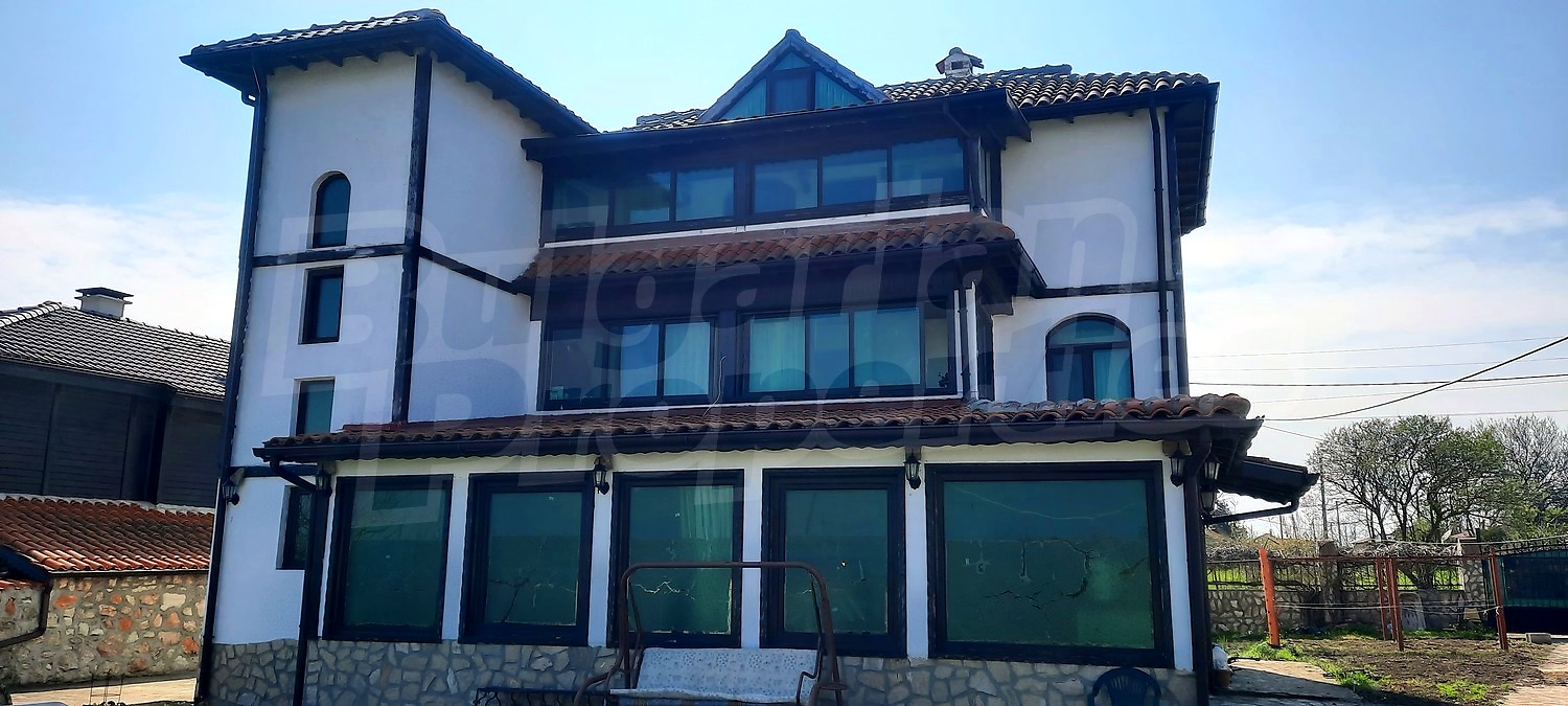 outside, facade, garden