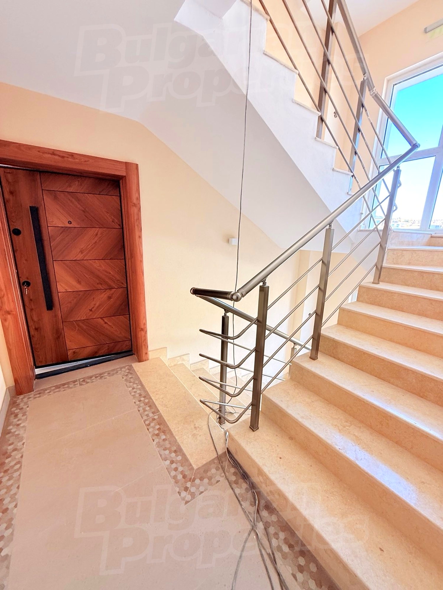 Gallery Picture 7