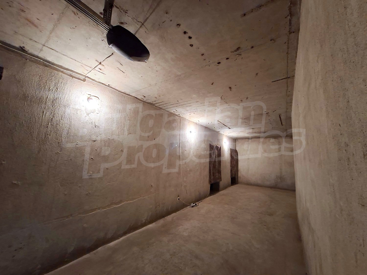Gallery Picture 8