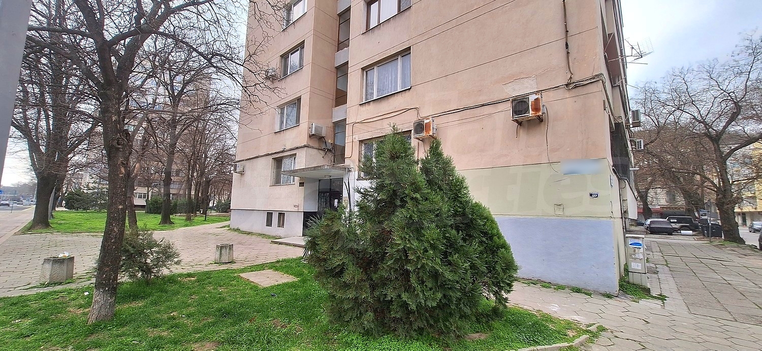 Gallery Picture 4