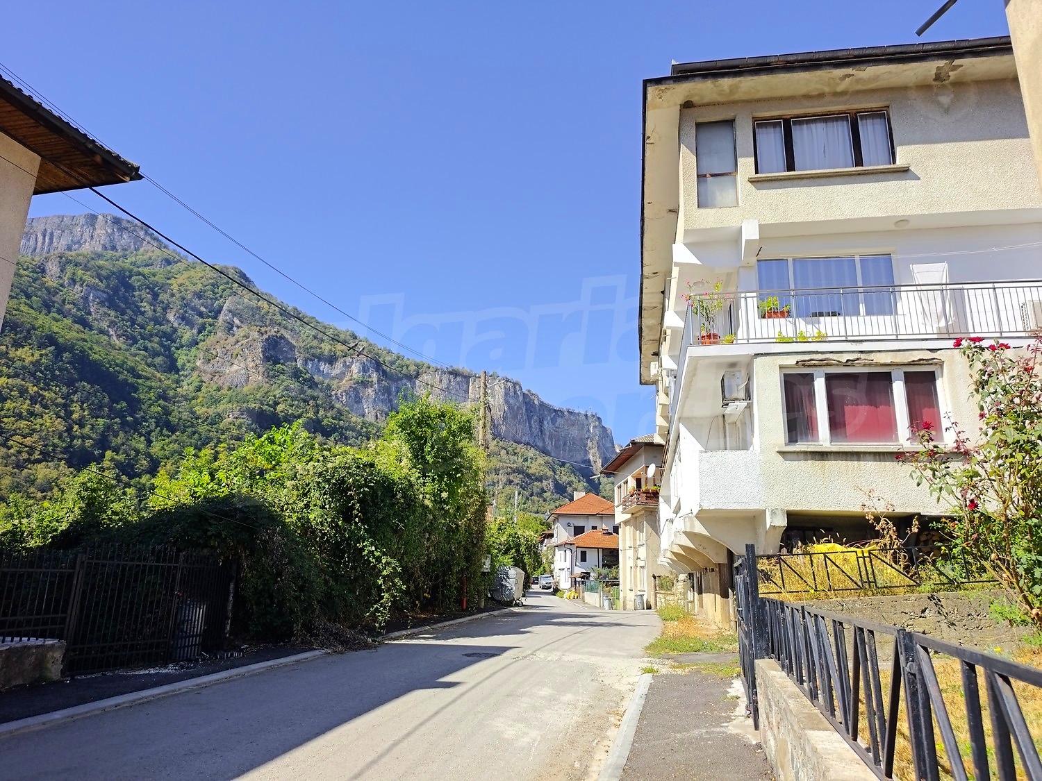 outside, facade, mountain