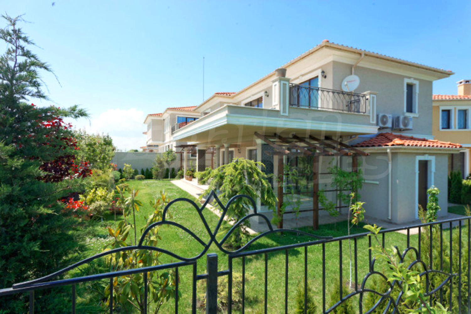 outside, facade, garden