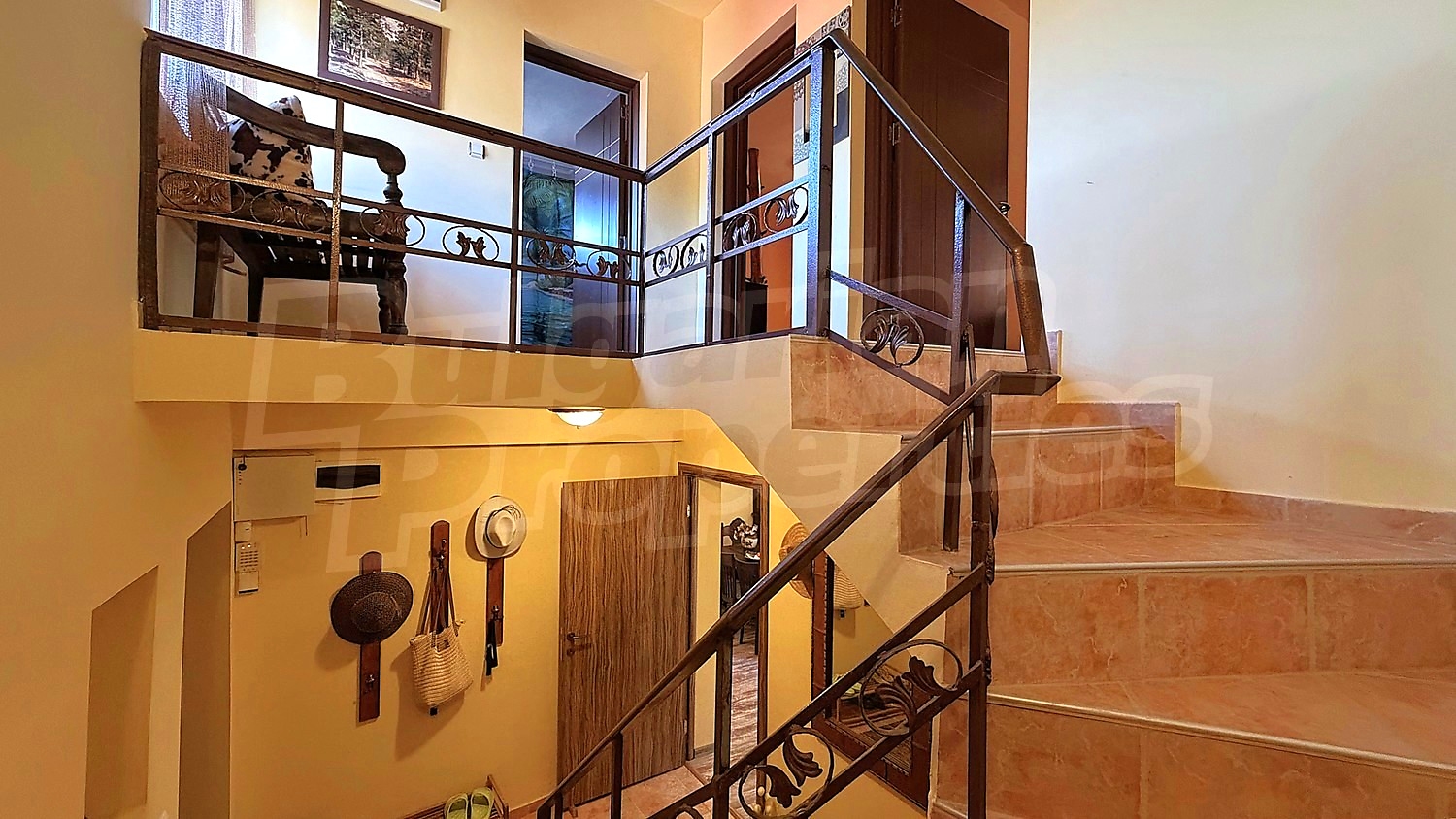 Gallery Picture 10