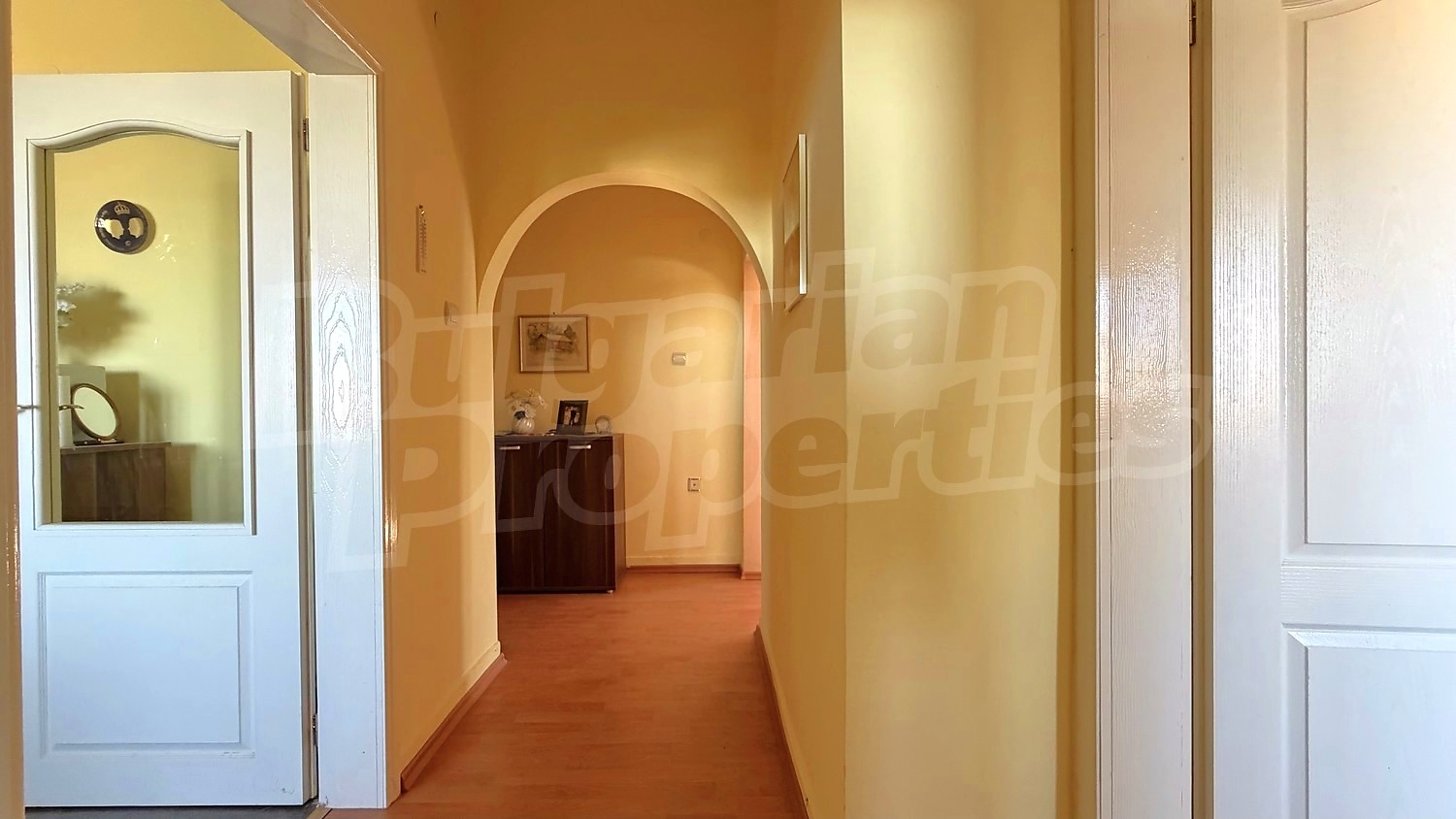 Gallery Picture 17
