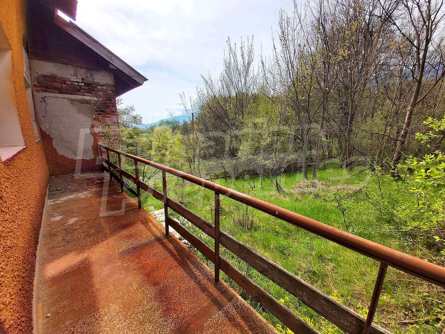 balcony, green area, outside