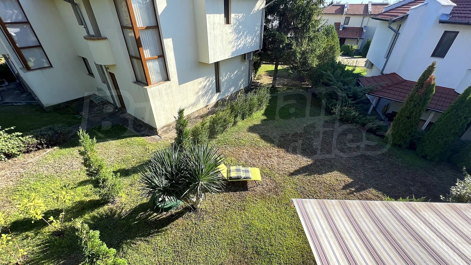 outside, garden