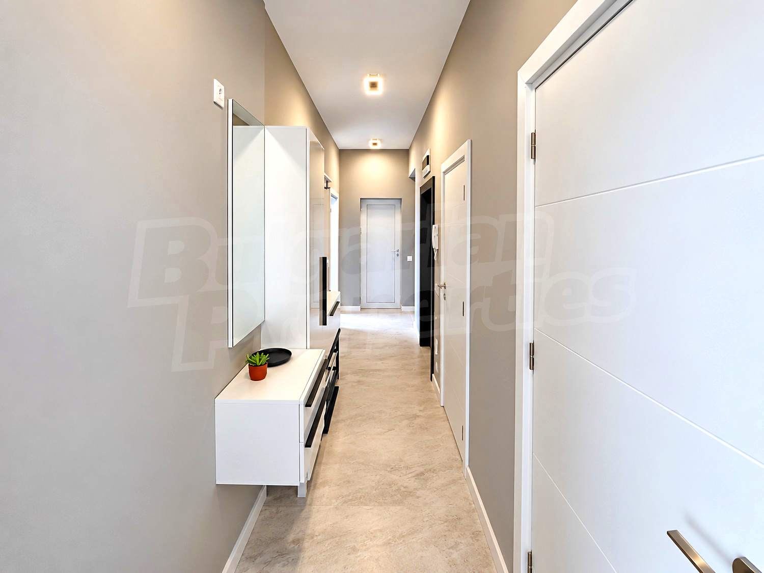 Gallery Picture 4
