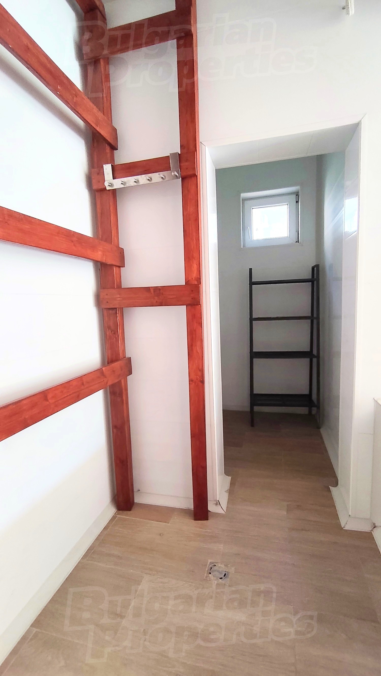Gallery Picture 4