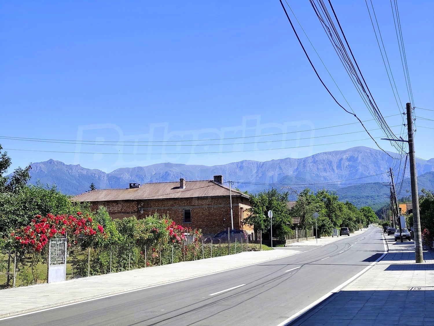 outside, mountain, green area