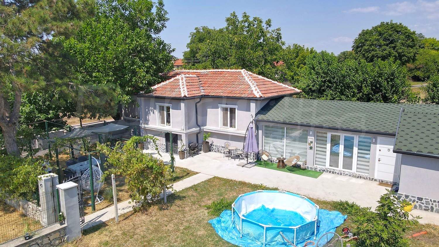 outside, facade, garden, pool, green area