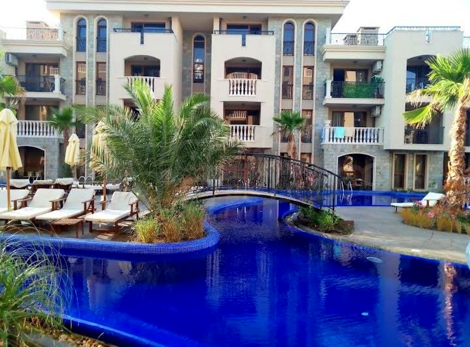 outside, pool, facade, garden