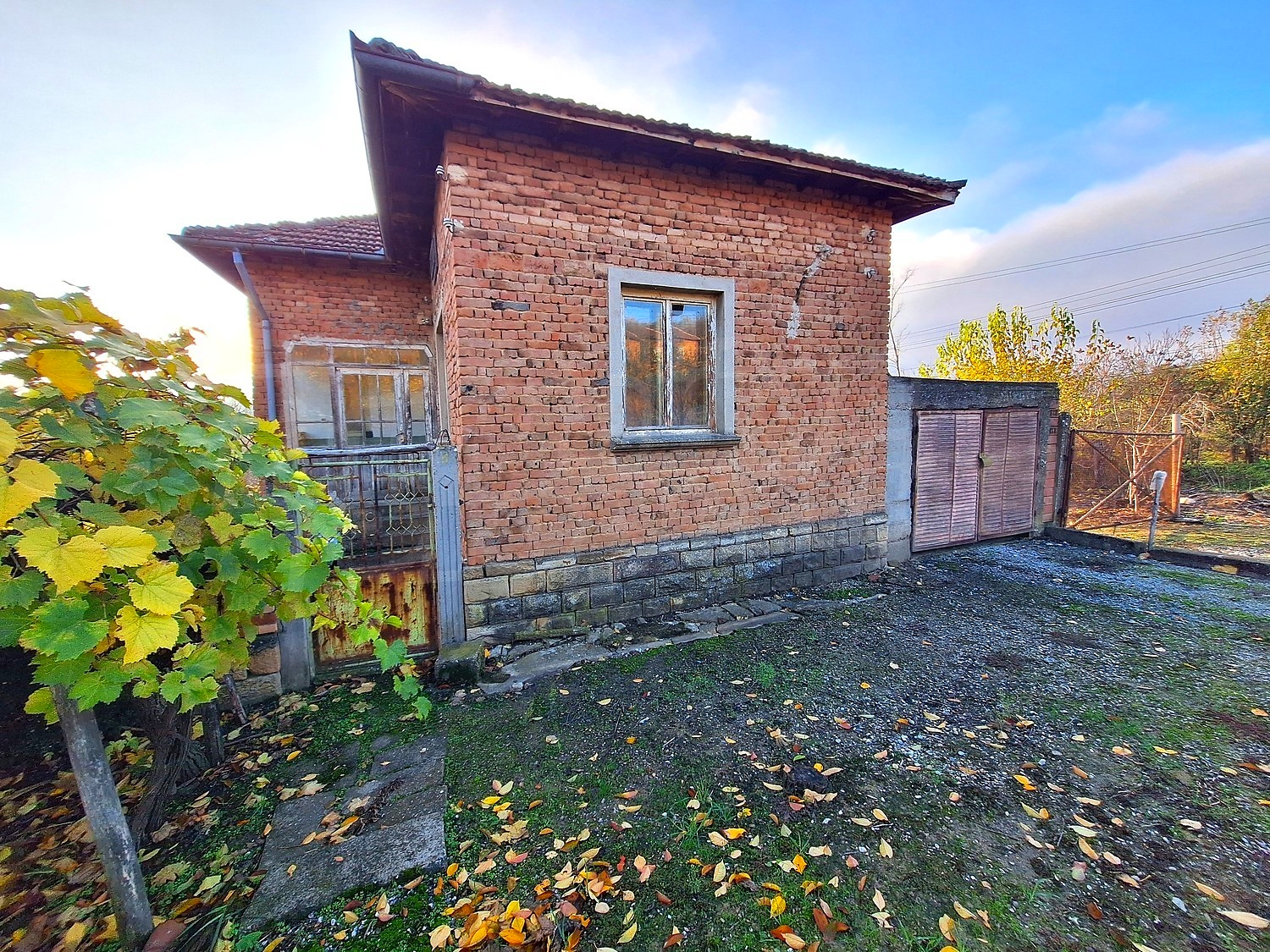outside, facade, garden