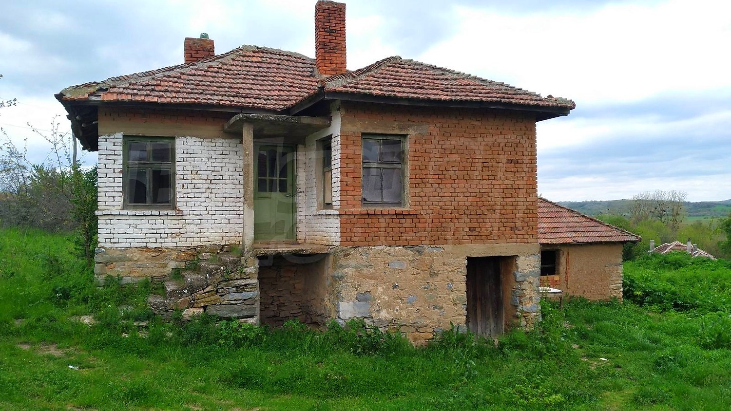 facade, garden, green area