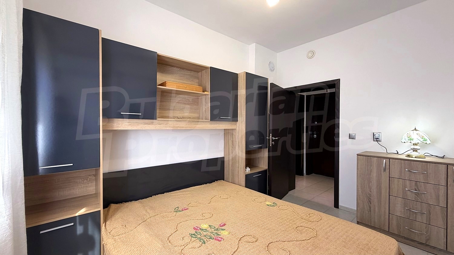 Gallery Picture 7