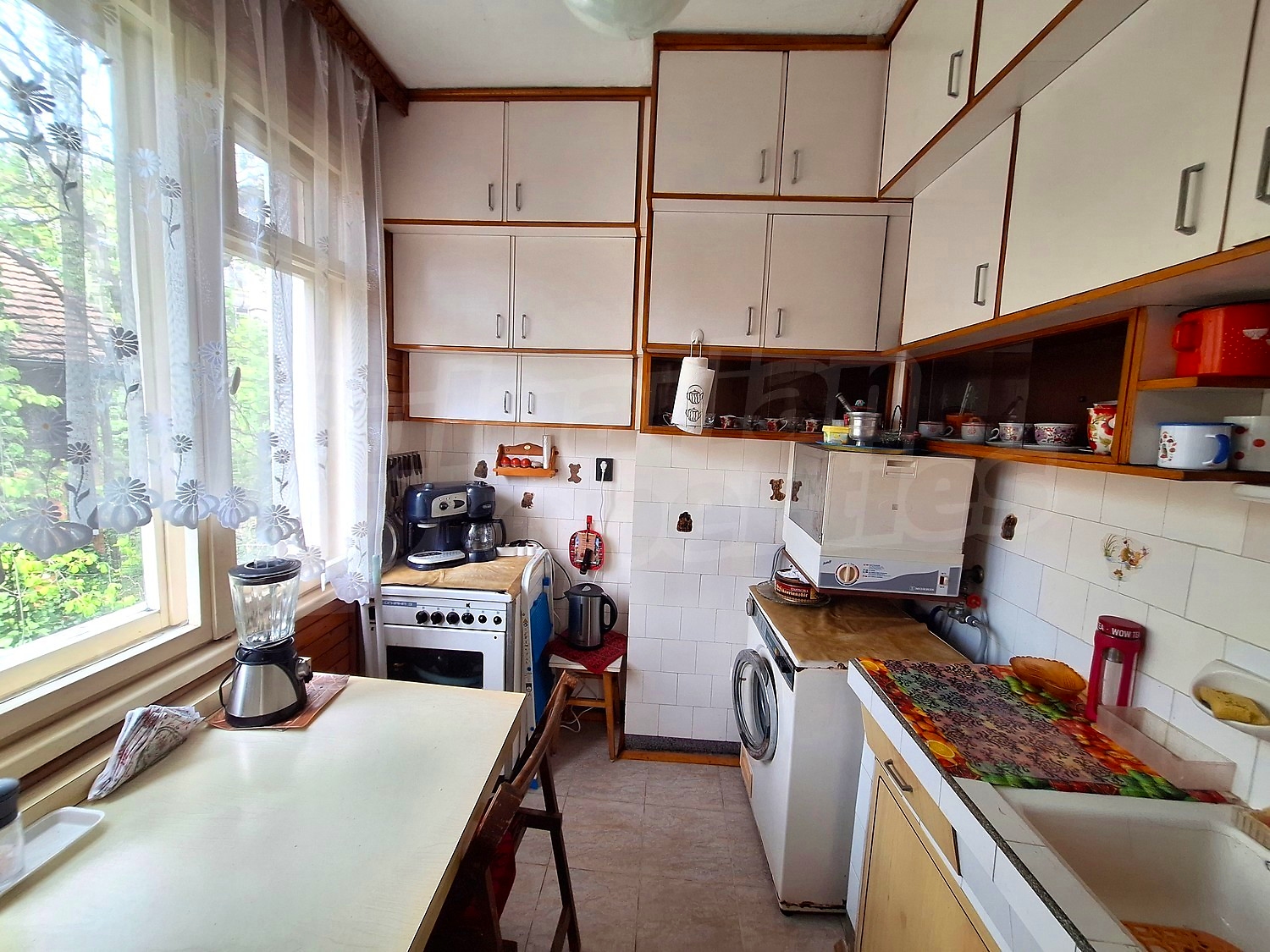inside, kitchen, furnished