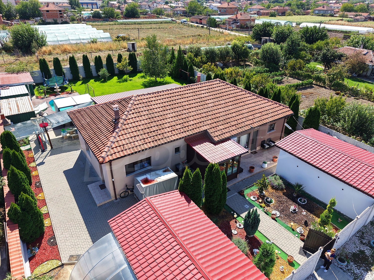 outside, garden, facade, green area