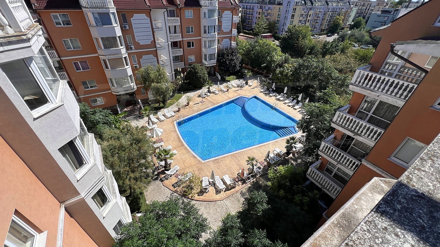 outside, pool, facade, garden