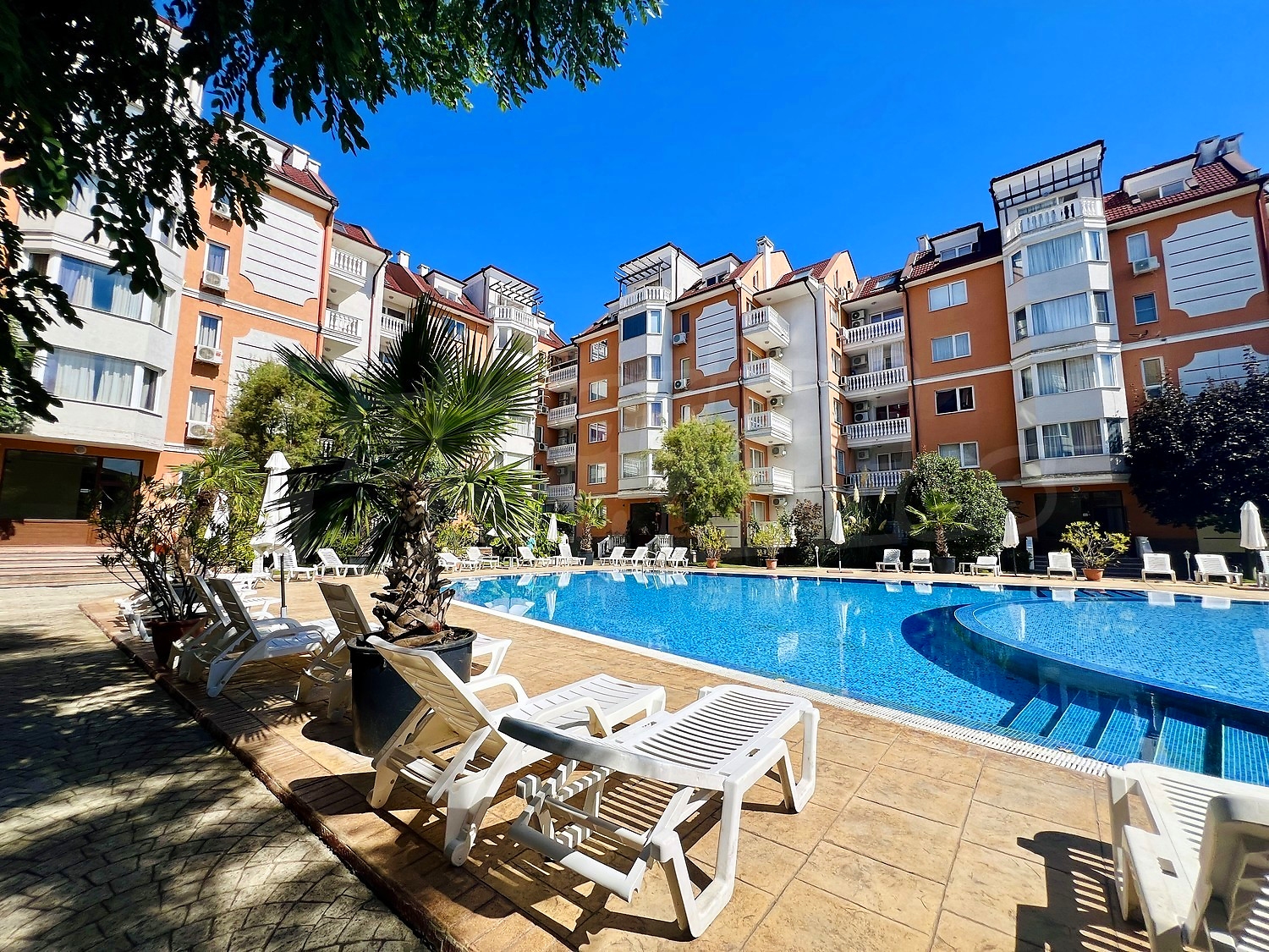 outside, pool, facade, garden