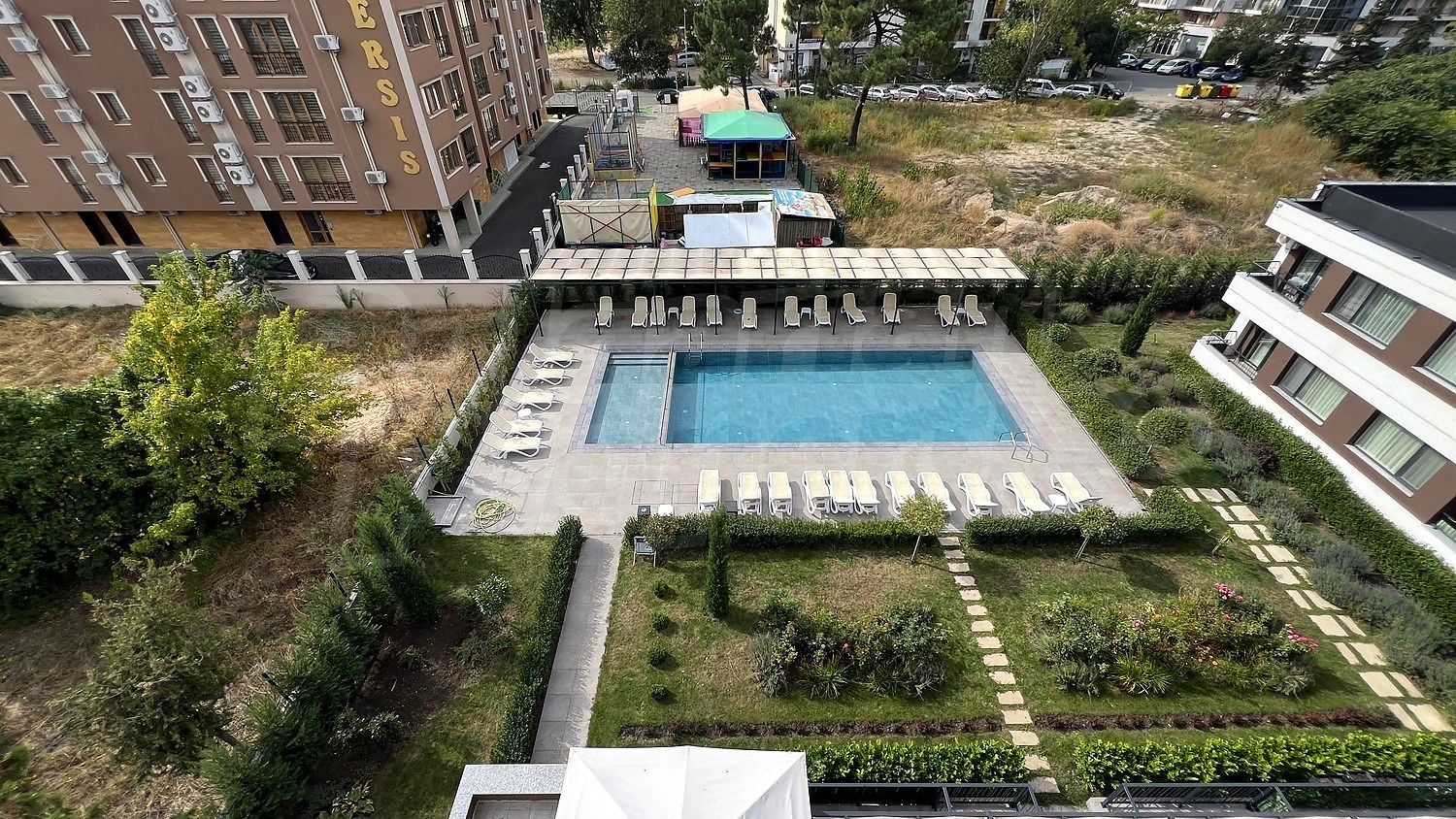 pool, garden, outside