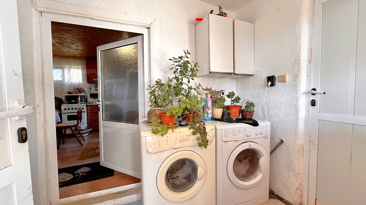 inside, kitchen, furnished