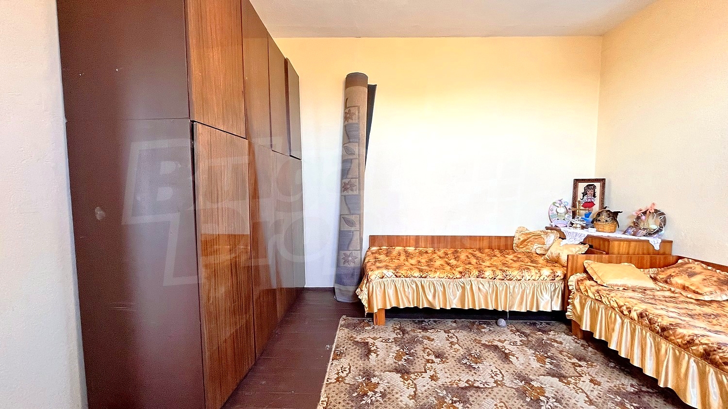 inside, bedroom, furnished