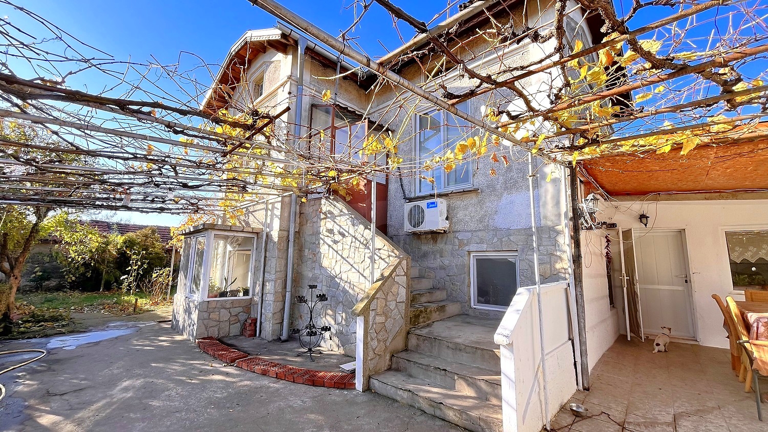 outside, facade, garden