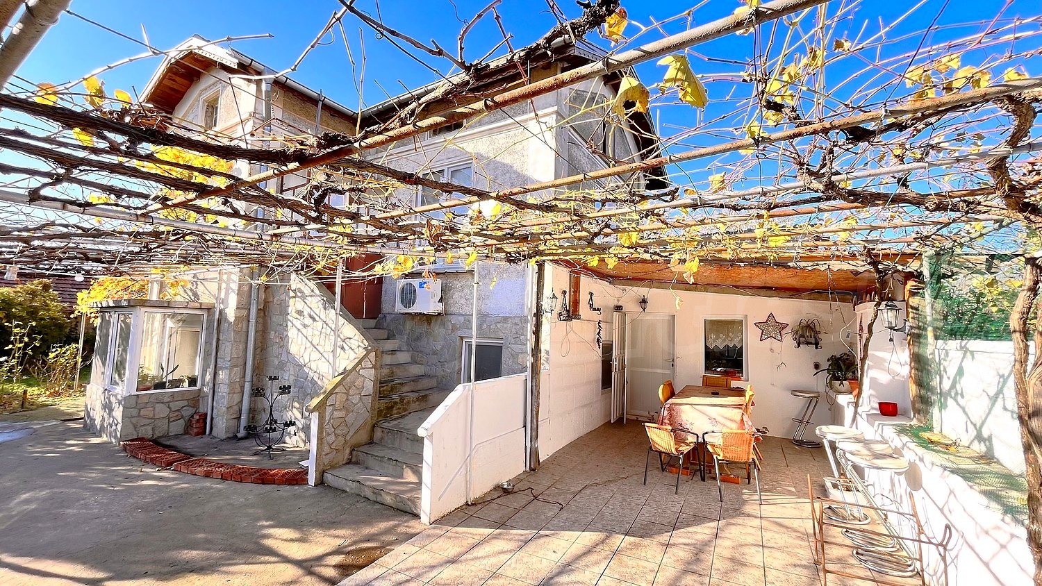 outside, facade, garden