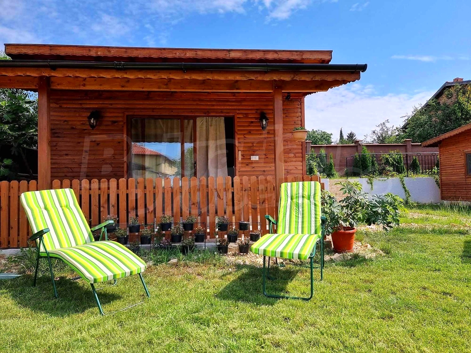 outside, garden, facade, green area