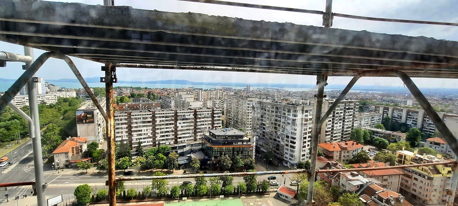 outside, view from balcony