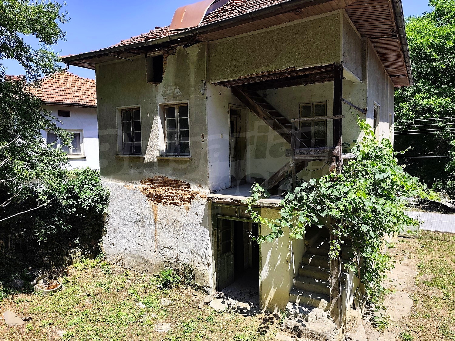 outside, facade, garden