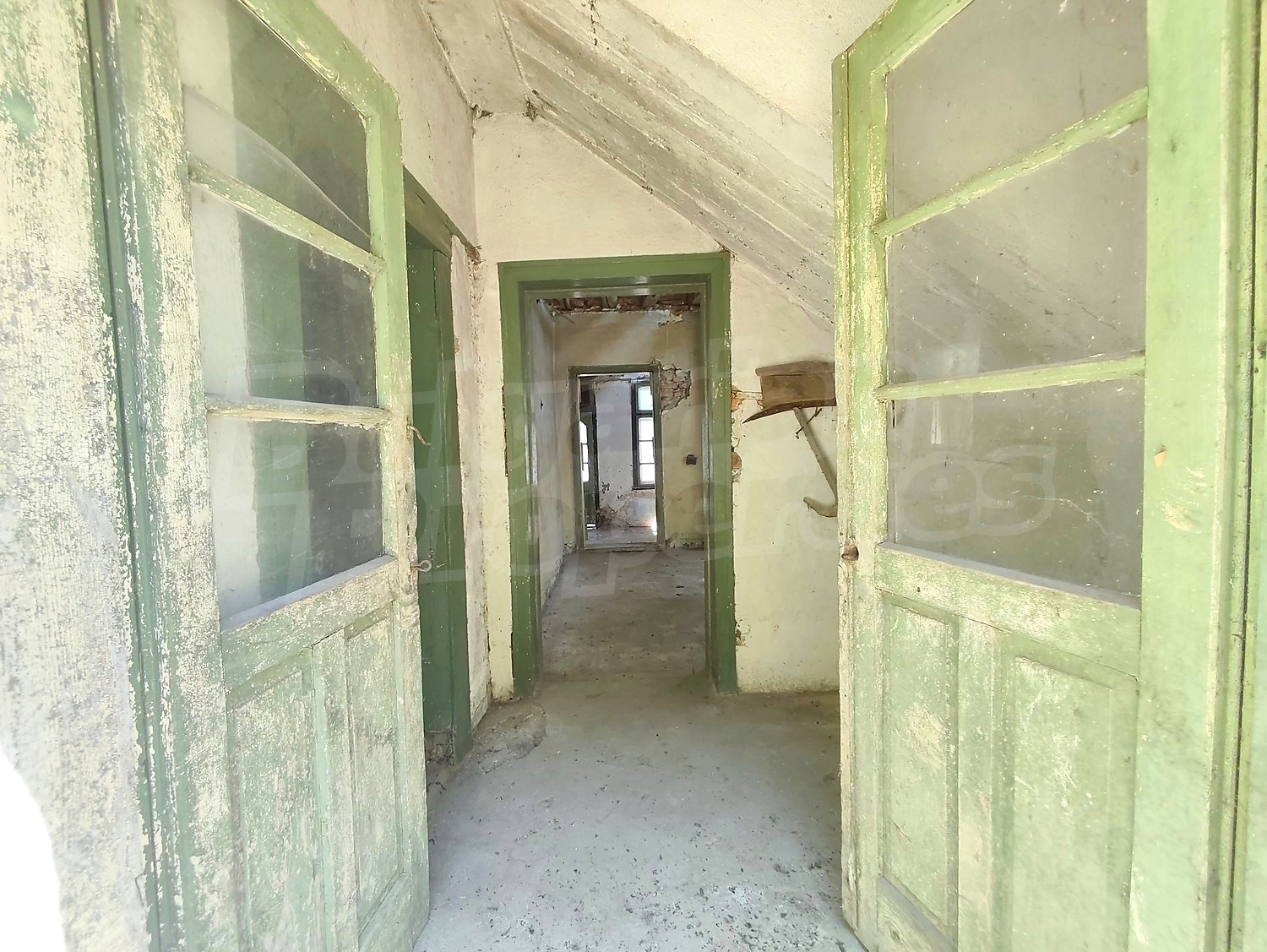 hallway, inside