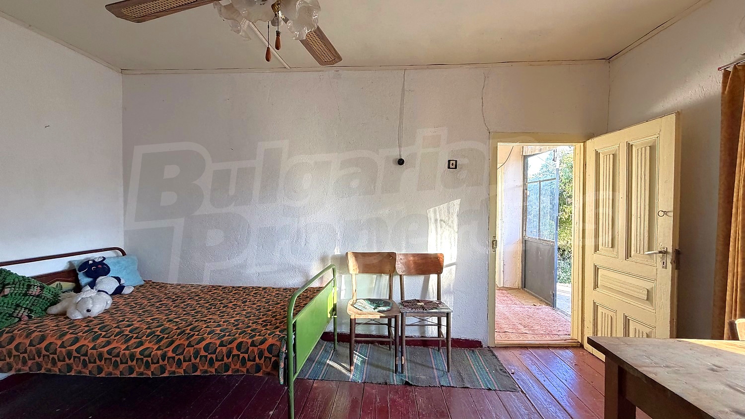 inside, bedroom