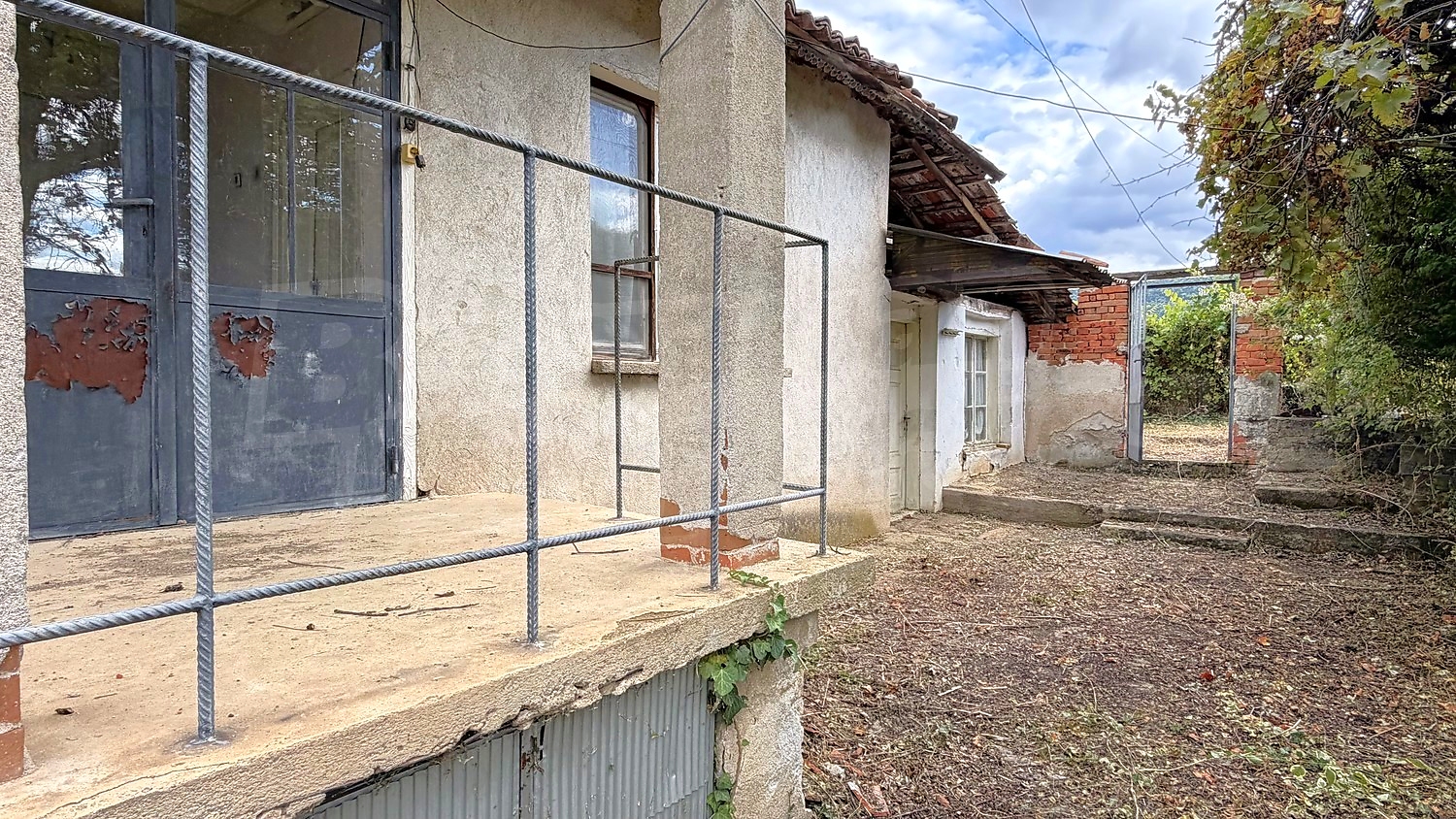 outside, facade, garden
