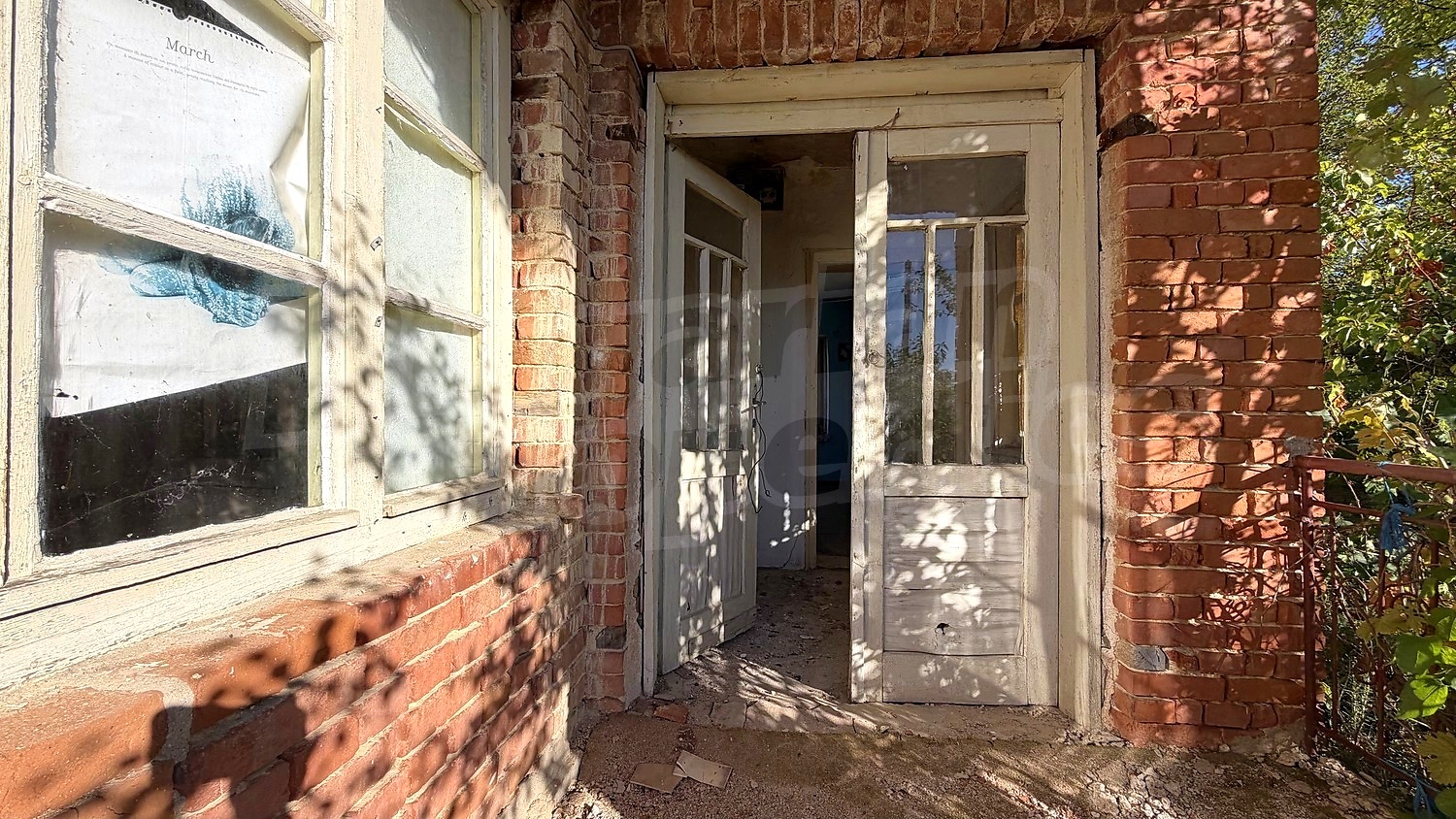 facade, outside