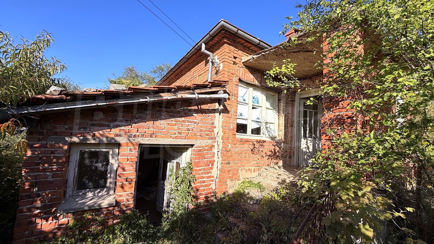 outside, facade, garden
