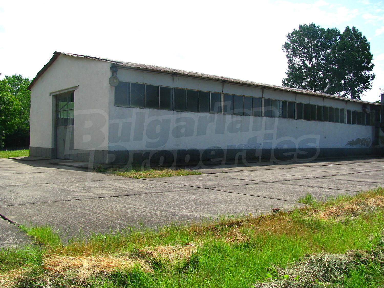 outside, facade, parking