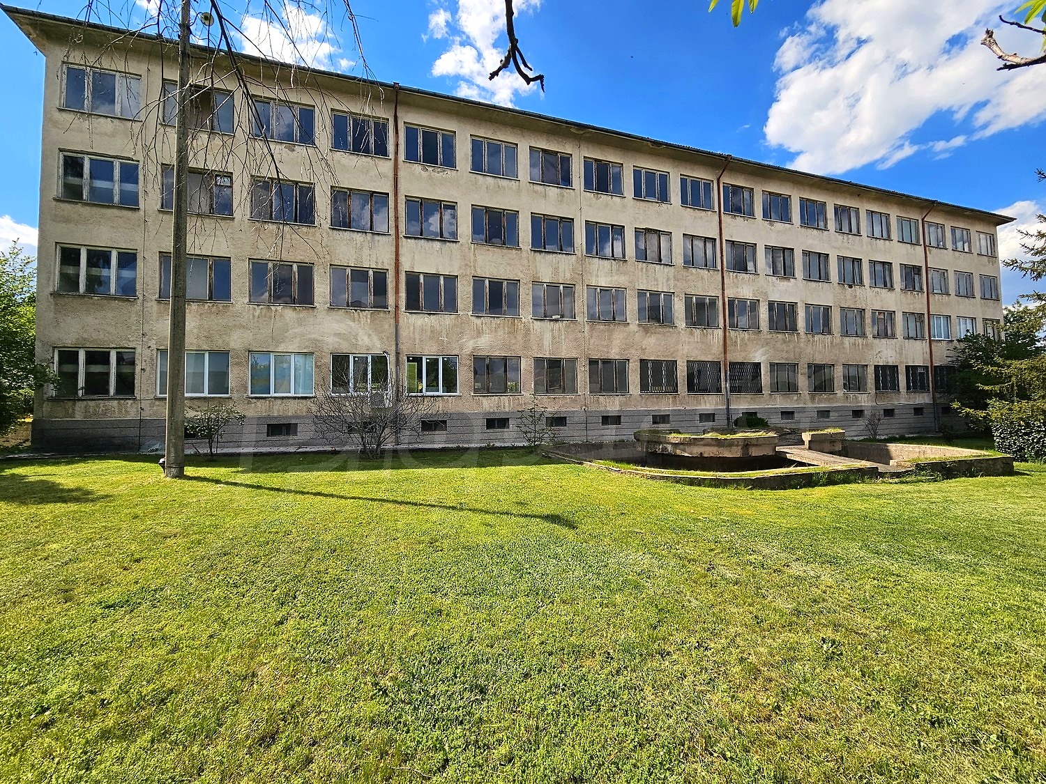 outside, facade, garden