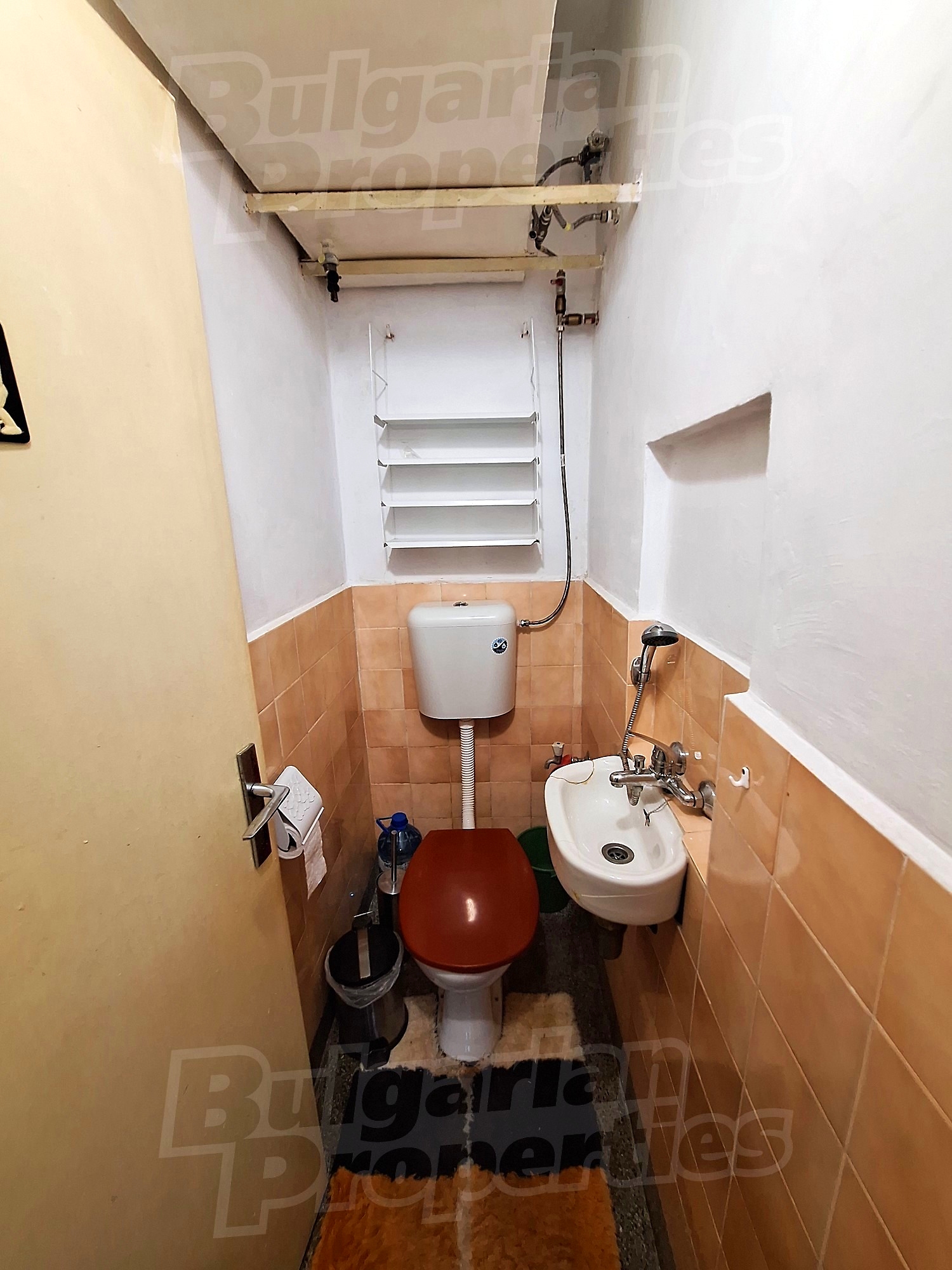 bathroom, toilet